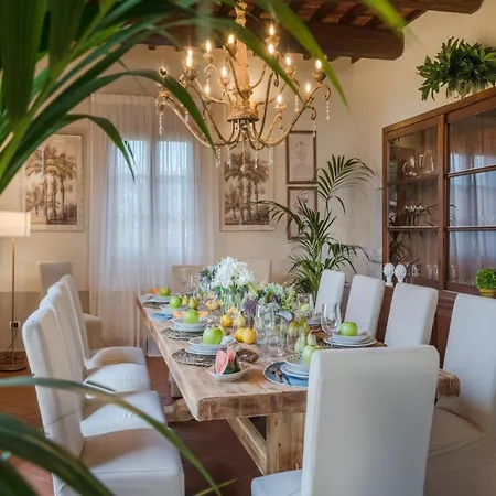 Villa In Picturesque Hamlet Of San Miniato