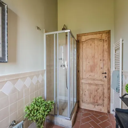 In Tuscany Near Truffles Vila *